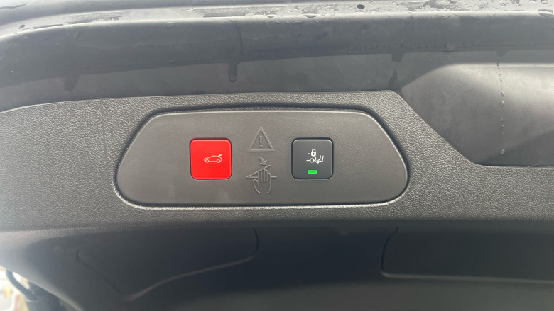 Vauxhall Grandland 1.2 Turbo Ultimate 5dr Petrol Hatchback